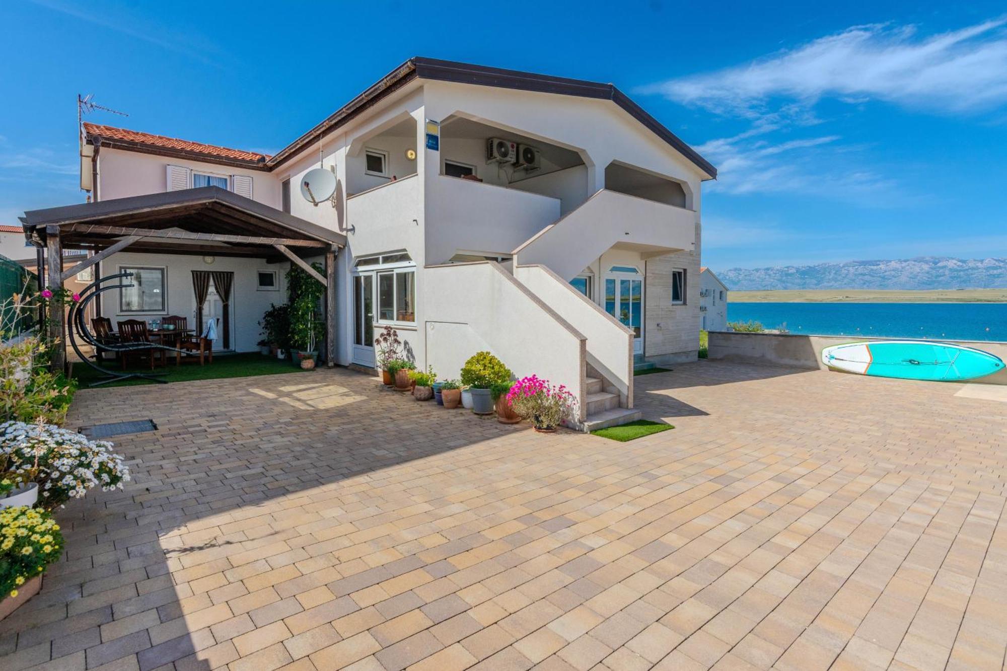 By The Sea - 18523 Apartment *